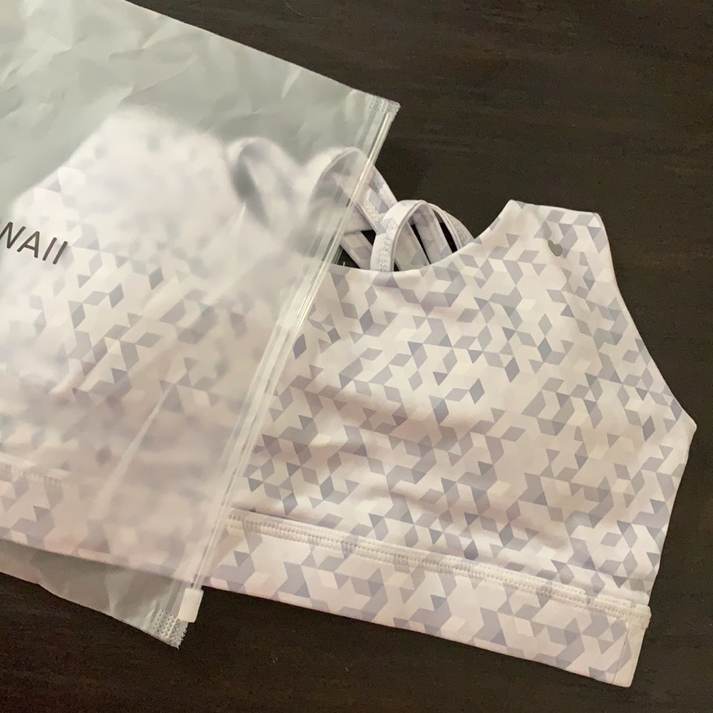 NWT Love Fitness Apparel Leilani Sports Bra - Picture 5 of 5